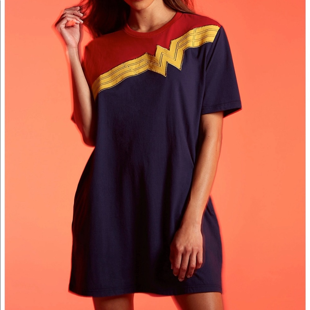 Wonder Woman 1984 Color-Block T-Shirt Dress